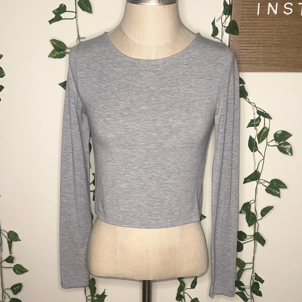 Forever 21 Basic Gray Long Sleeve Tee